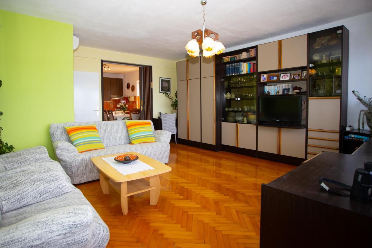 Apartment Nola Podgora Exterior photo